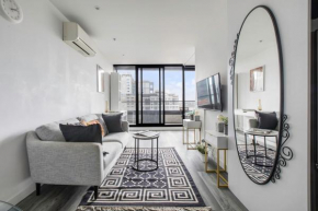 Aura off Flinders Lane - A City Centre Balcony Abode